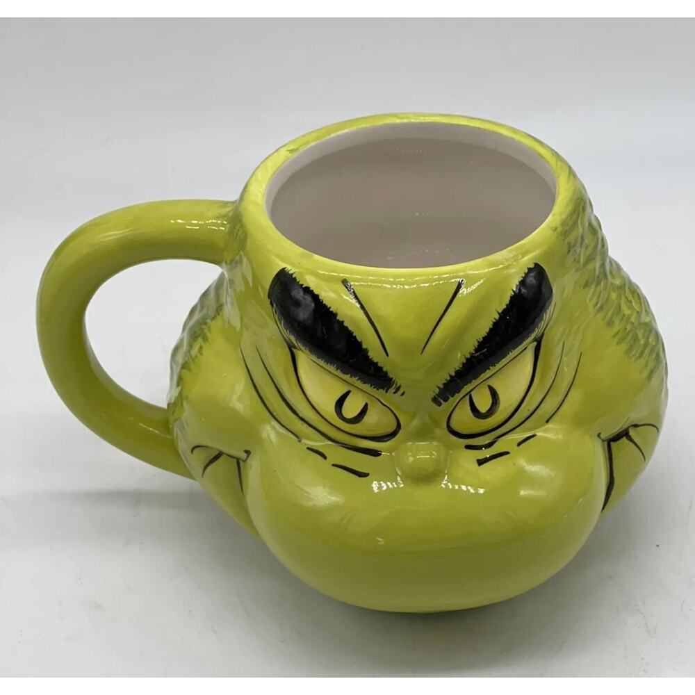 Dr. Seuss The Grinch 3D Sculpted Ceramic Coffee Cup Mug Green‎  18 Oz